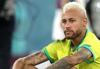 Neymar chora ao falar sobre retorno ao futebol: “A coisa que mais amo”